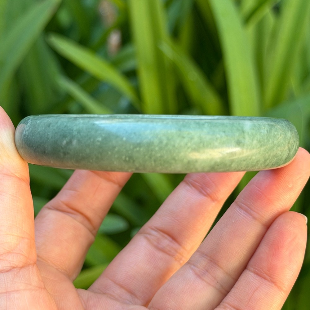 62.5mm inner diameter‎ green xiuyu jade bangle 0599